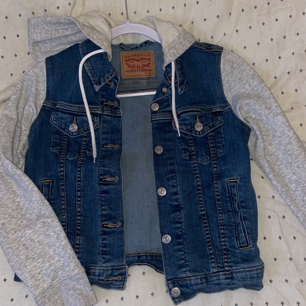 $20 Levi’s denim jacket with sweatshirt hood and  sleeves. Size: s